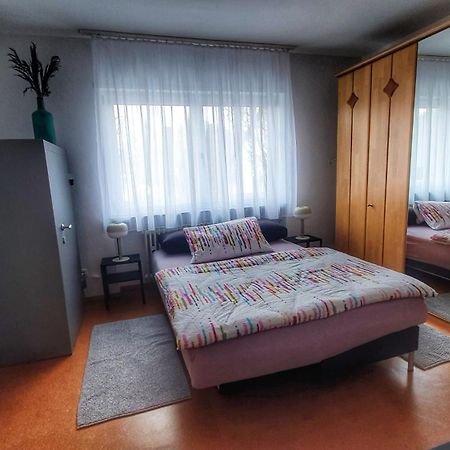 Ferienwohnung Casa Rossa Неккарштайнах Екстер'єр фото